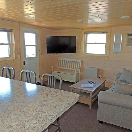 Angel Rock Waterfront Cottages Cape Vincent Exteriör bild