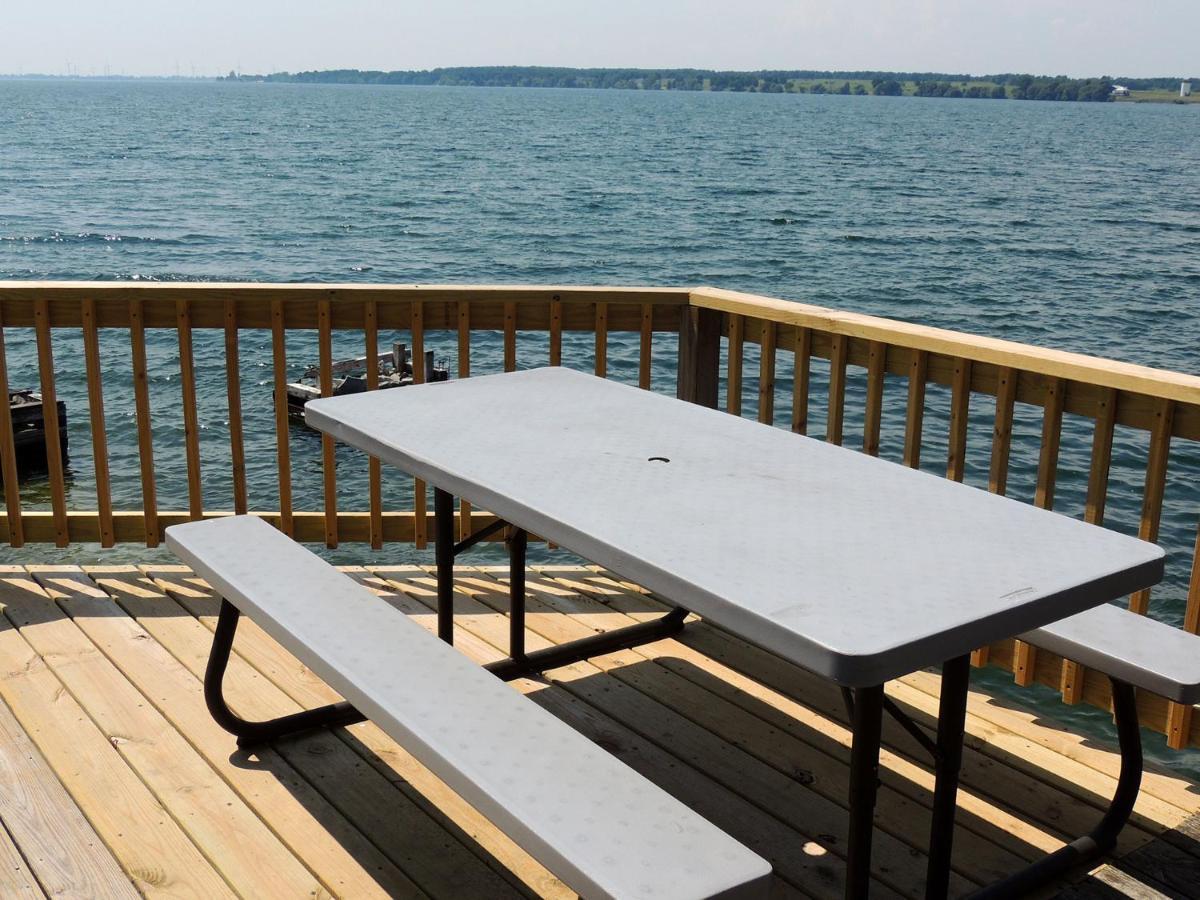 Angel Rock Waterfront Cottages Cape Vincent Exteriör bild