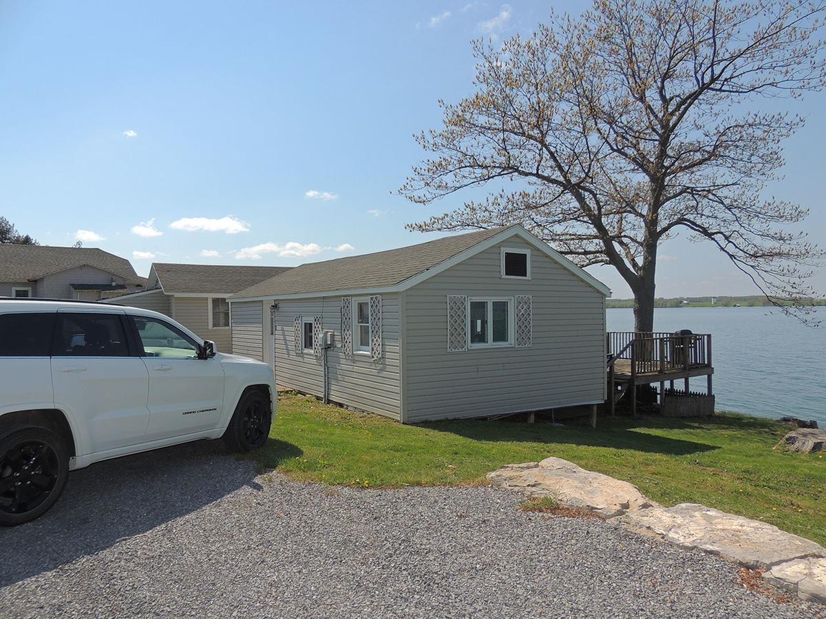 Angel Rock Waterfront Cottages Cape Vincent Exteriör bild